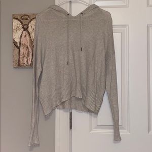 cute and light hoodie!! cream with some color